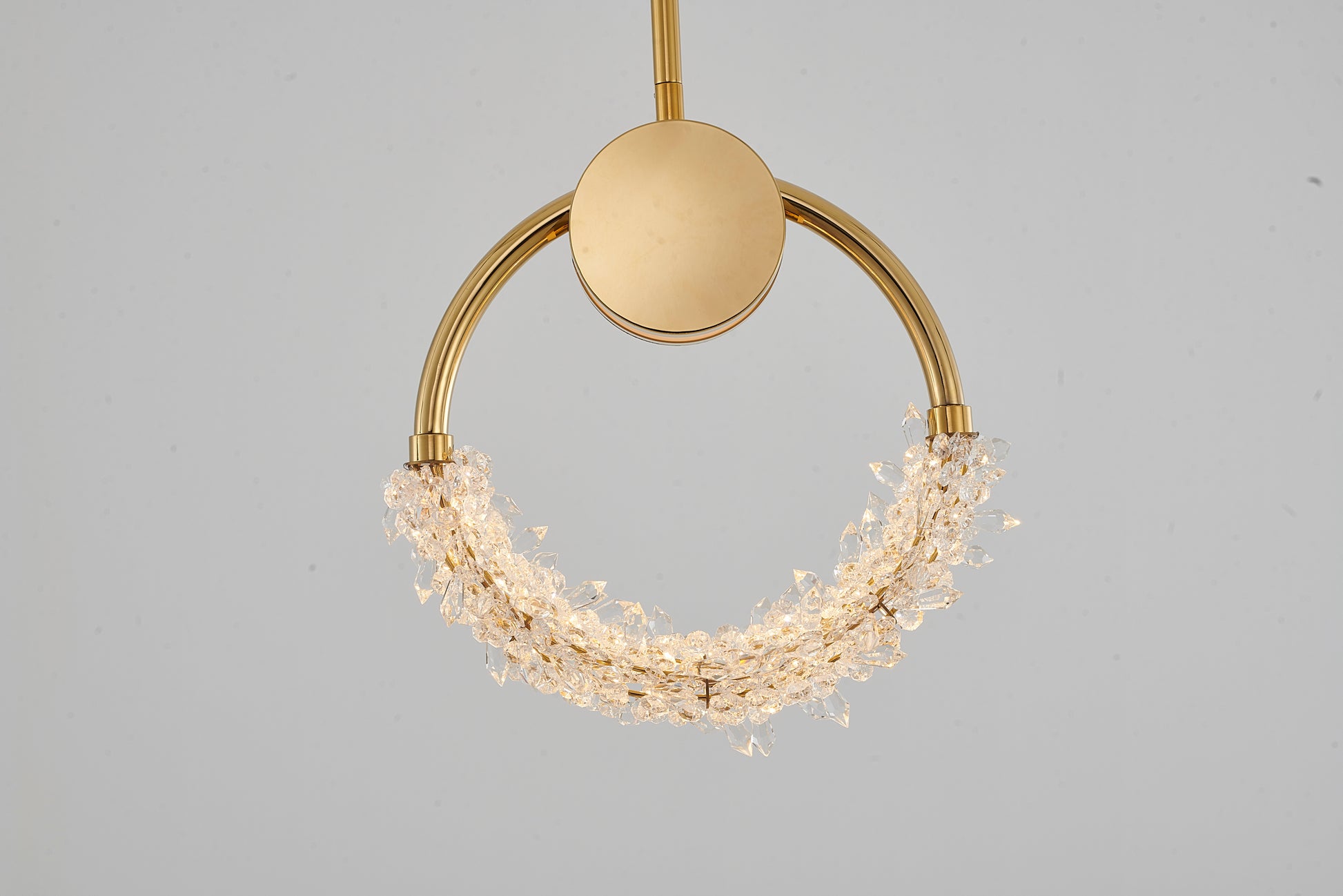 BU07P11G - Crown Chandelier