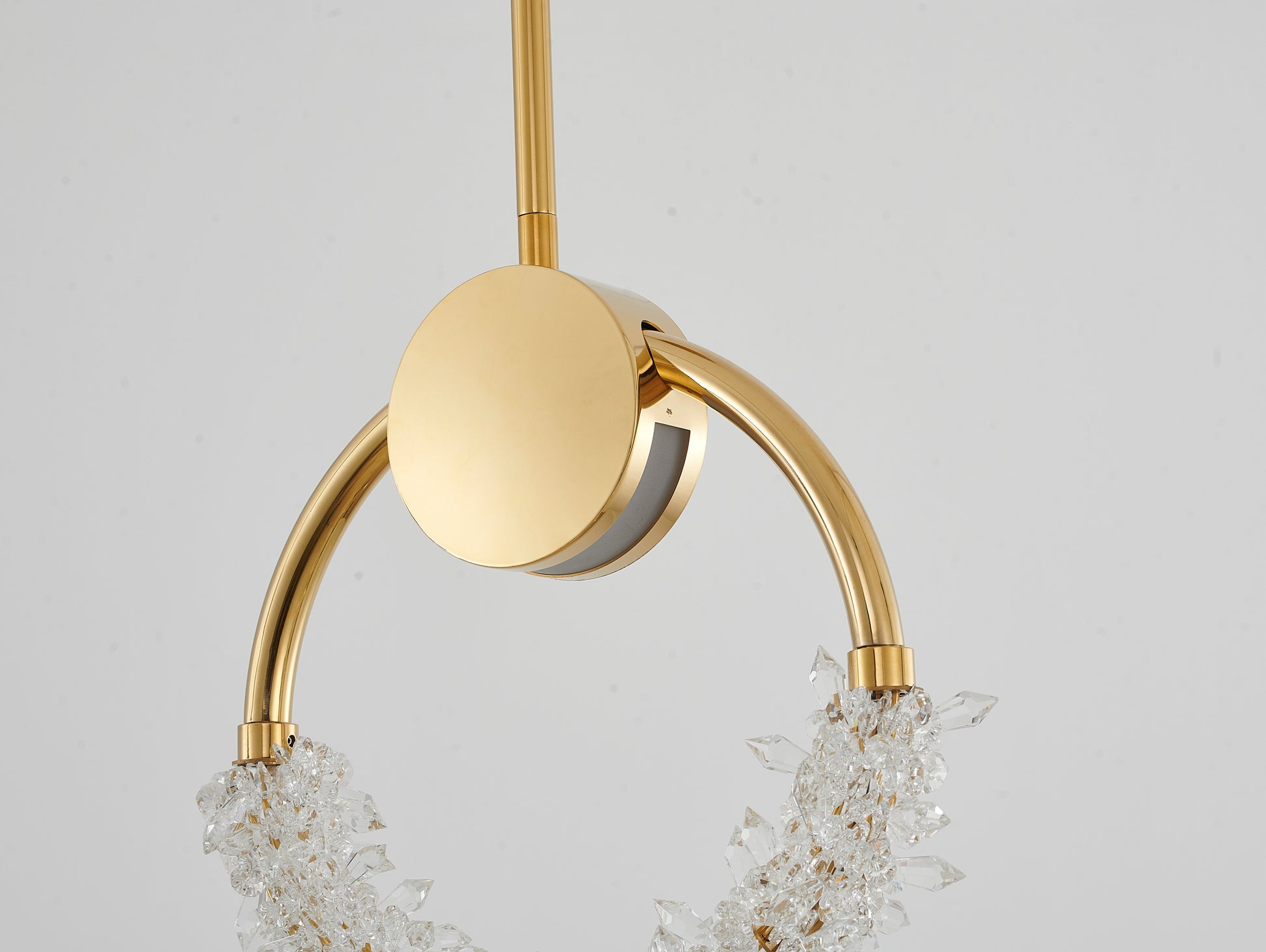 BU07P11G - Crown Chandelier