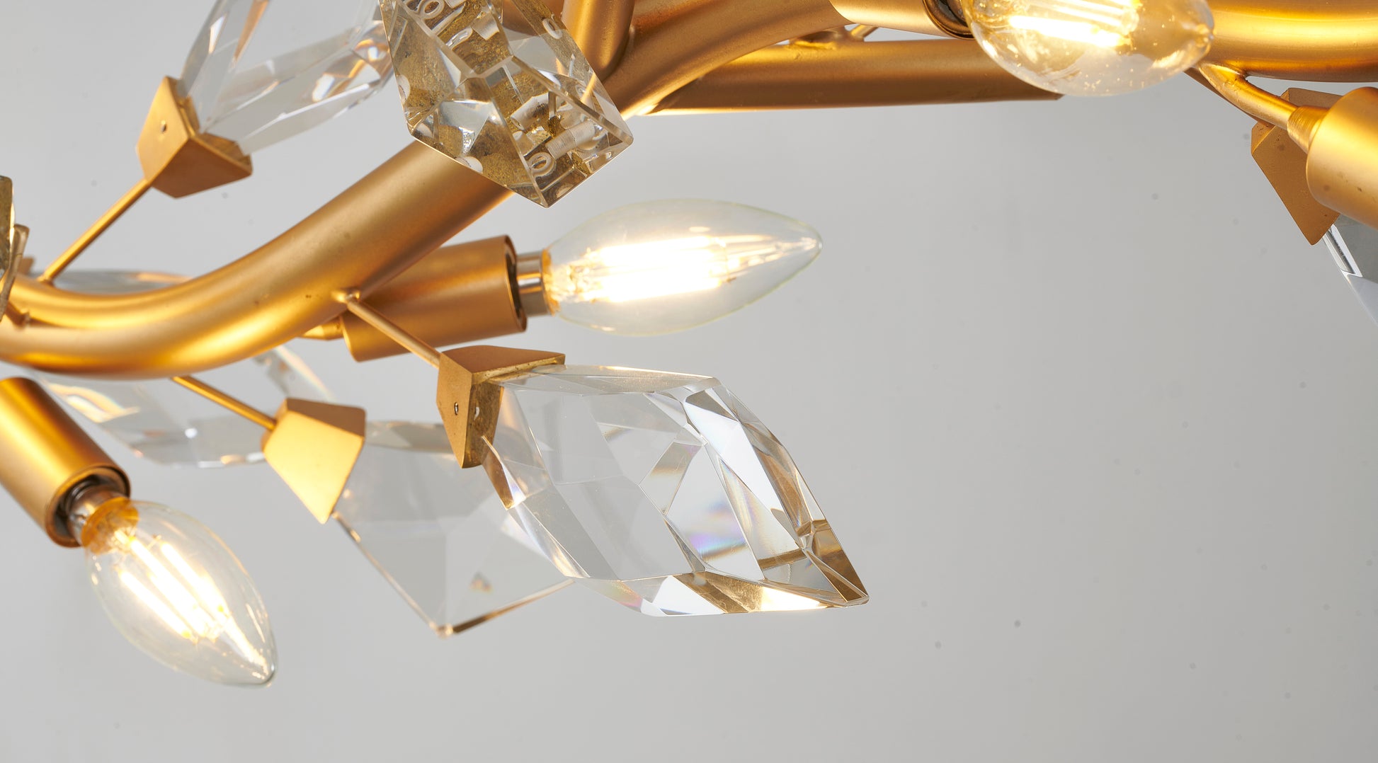 IMG01C47G - Crown Chandelier