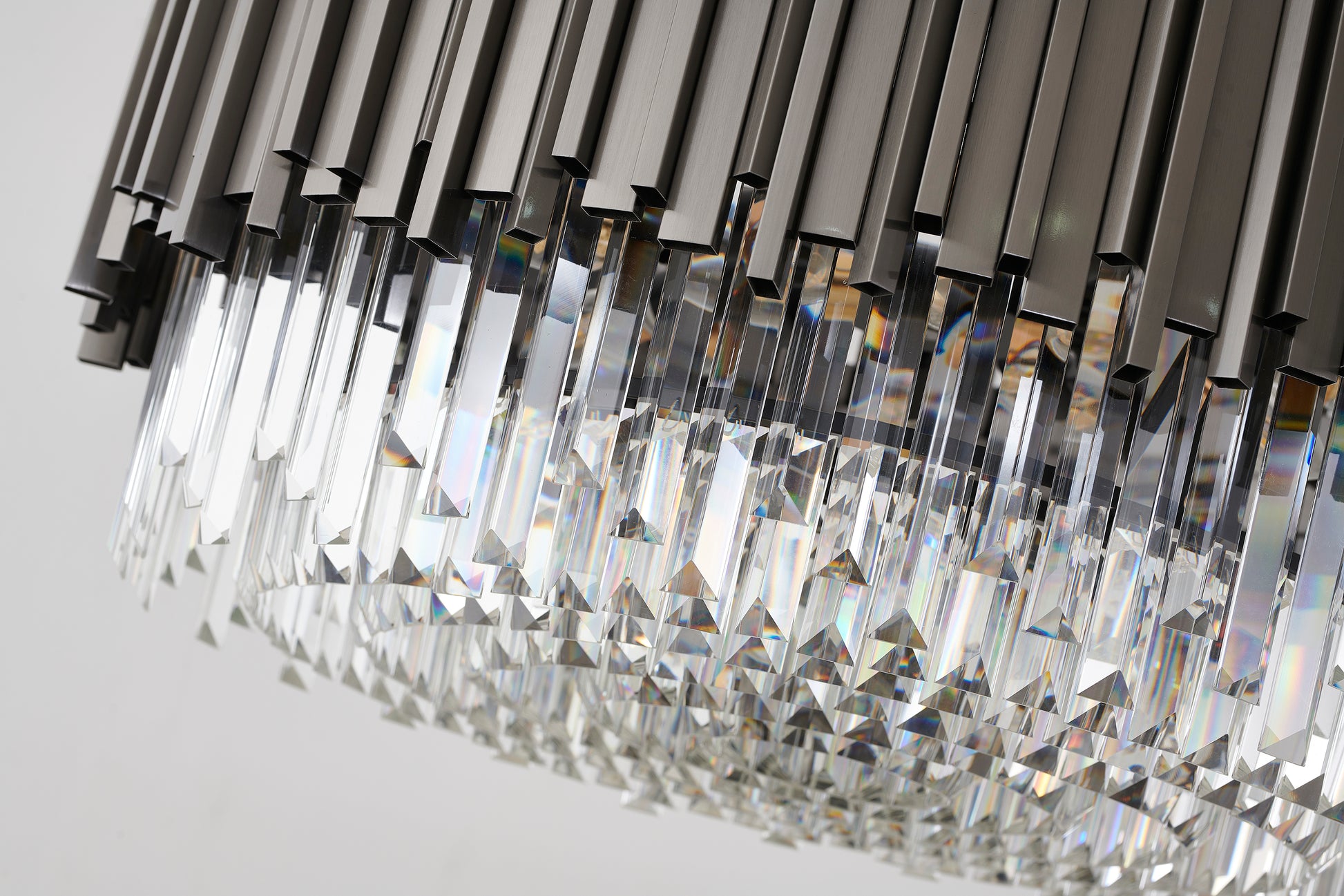 MU10C28BLK - Crown Chandelier