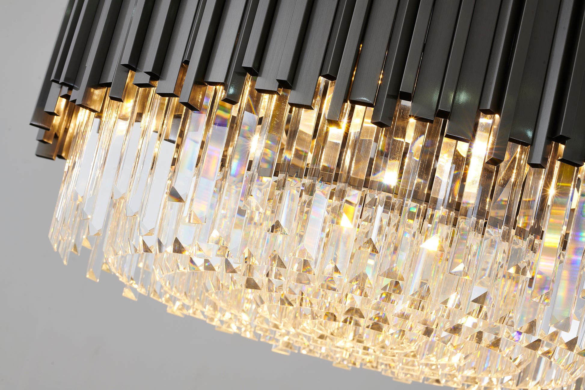 MU10C28BLK - Crown Chandelier
